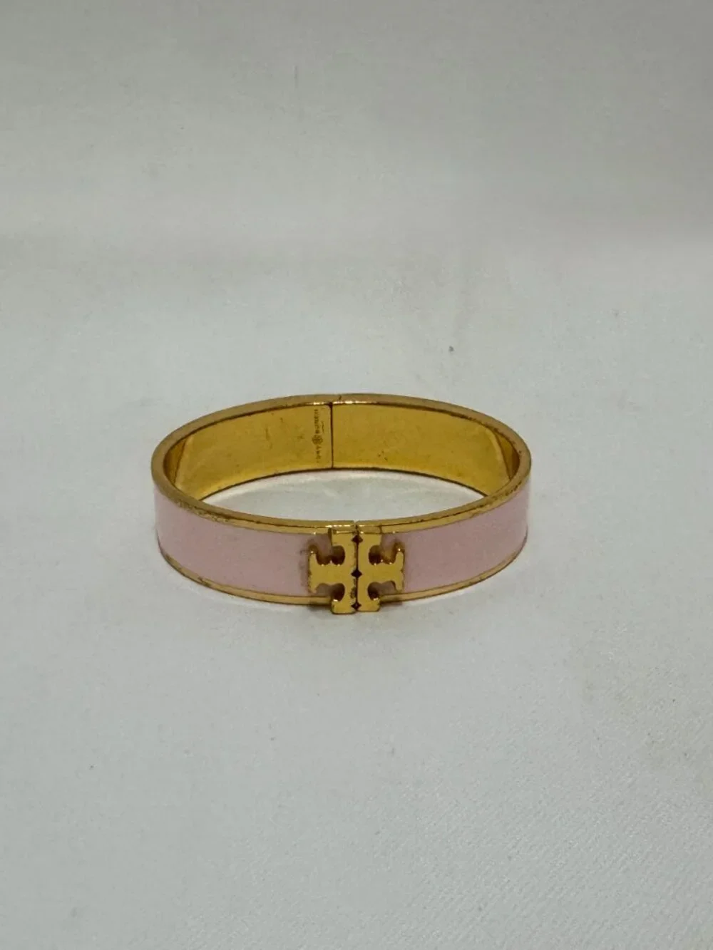 TORI BURCH GOLD BRACLET SET WITH LEATHER BELT SIZE SM
